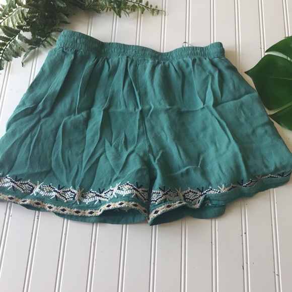Anthropologie hei hei shorts embroidered green cream - Picture 11 of 16